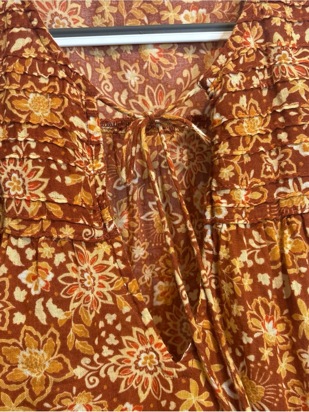 Sundry Rust and Mustard Floral Ruffle Tie-Front Sleeveless Blouse - Picture 4 of 9